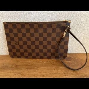 SOLD- Never Full Pochette